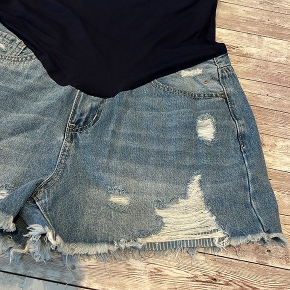 Pinkblush Dark Wash Distressed Fringe Hem Maternity Full Panel Jean Shorts - Picture 6 of 10